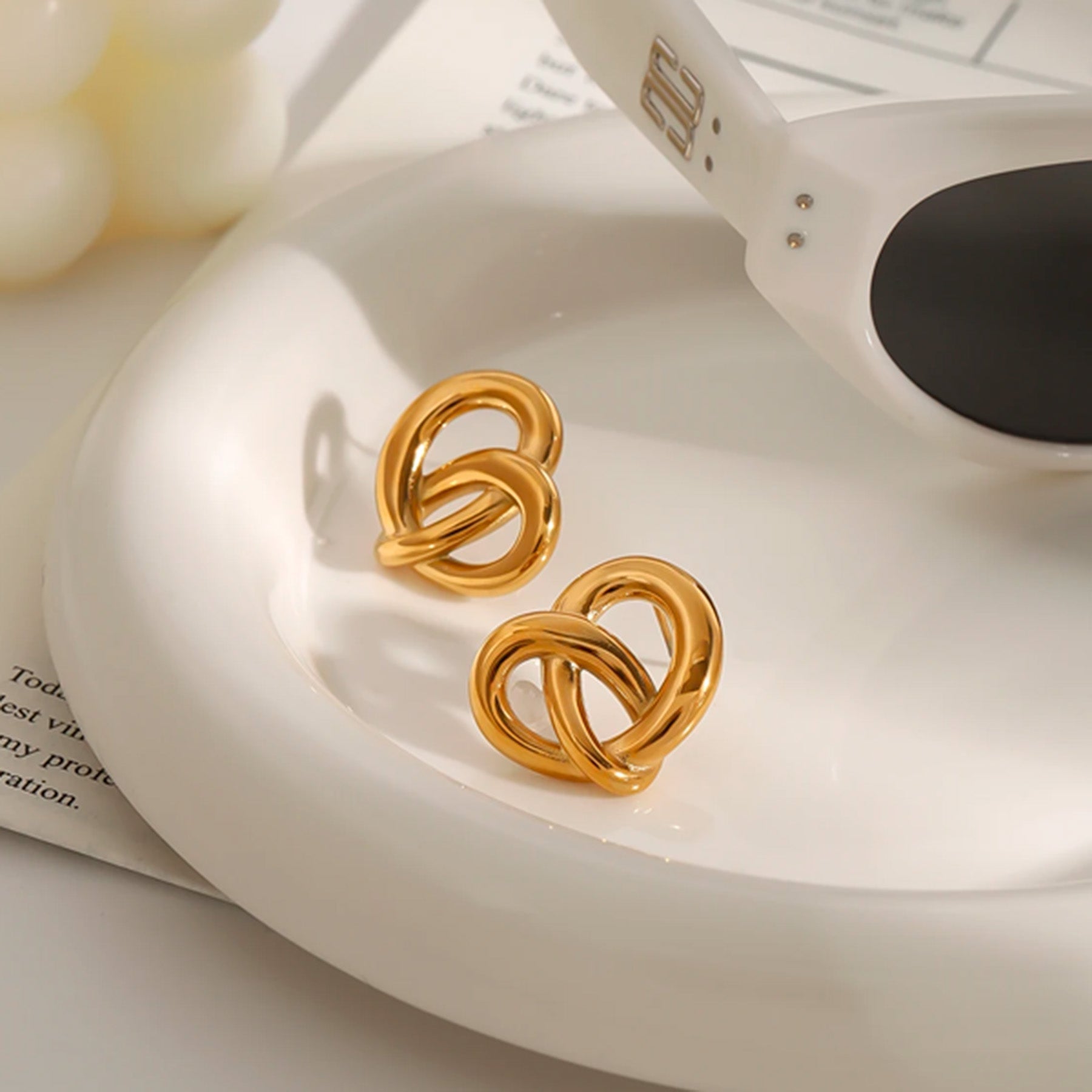 Aretes Pretzel Dorotea Aretes