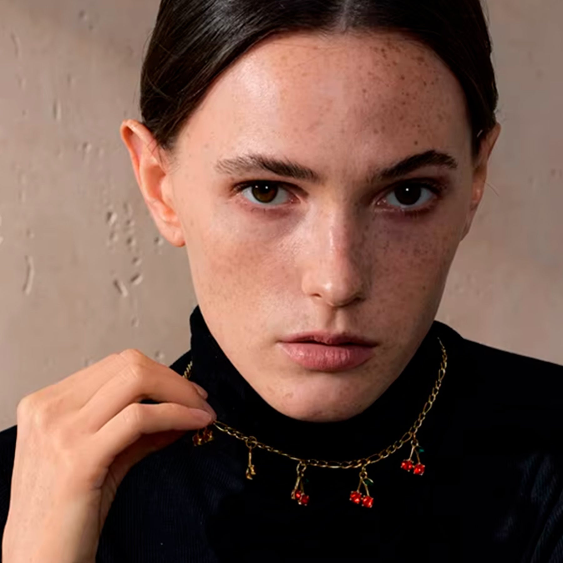 Collar Cherry - Dorotea - Collar