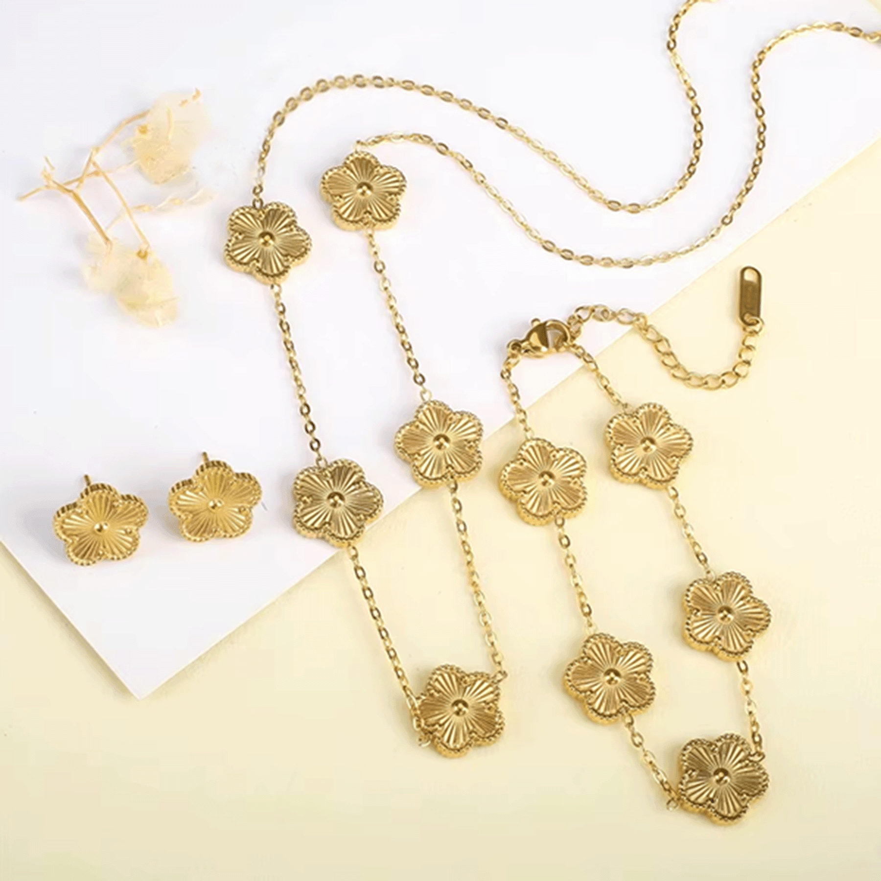 Set Van Gold Dorotea Set